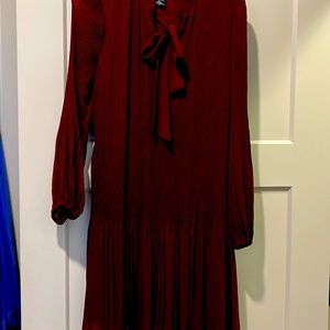 Maroon right below knee length shift dress